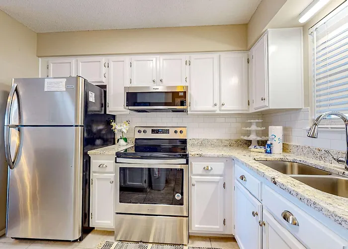 Spacious & Sun-filled Gulfside With Pool Balcony Ac & Lovely Views Gulf Shores