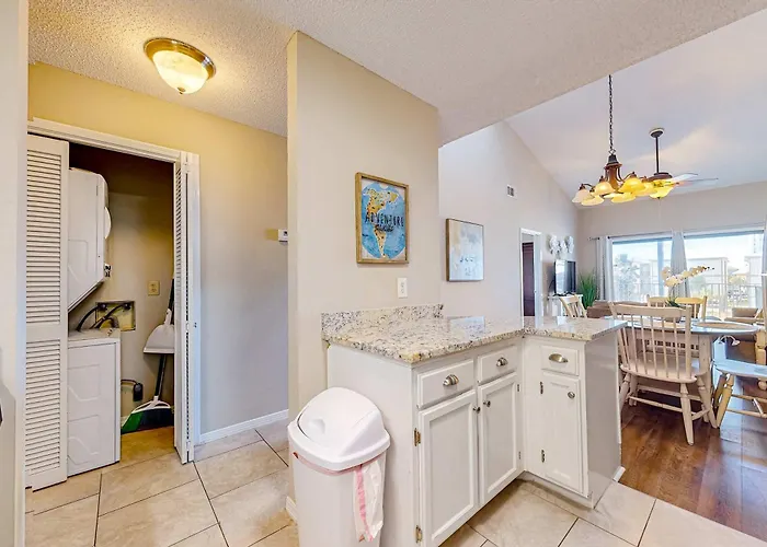 Spacious & Sun-filled Gulfside With Pool Balcony Ac & Lovely Views Gulf Shores